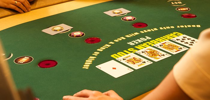 Så spelar du Caribbean Stud Poker